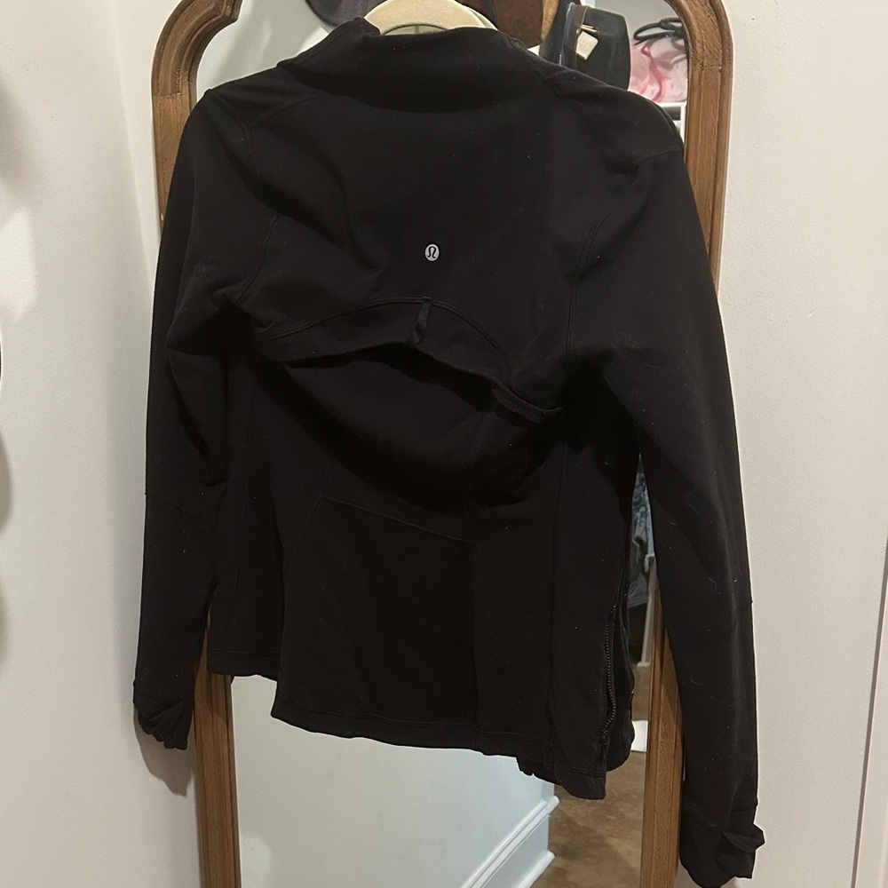 Lululenon Women's Black Jacket size 4 - Picture 3 of 3